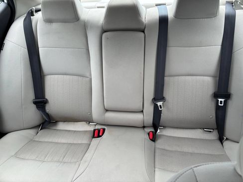 Used 2025 Nissan Altima 2.5 SV FWD image 39