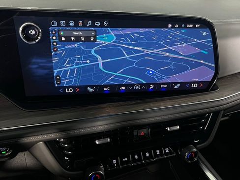 Used 2025 Chevrolet Tahoe Z71 image 18