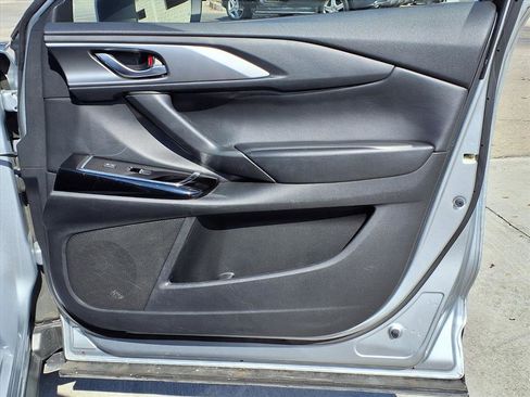 Used 2023 MAZDA CX-9 Touring image 11