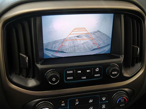 Used 2016 Chevrolet Colorado Z71 AWD/4WD image 17