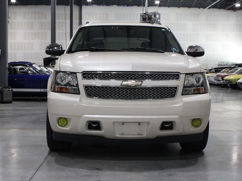 Used 2008 Chevrolet Avalanche LTZ w/ LTZ Preferred Equipment Group AWD/4WD image 27