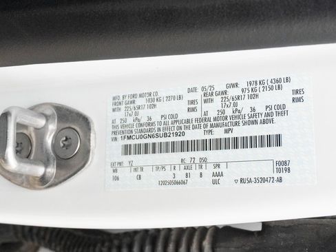 Used 2025 Ford Escape Active FWD image 30