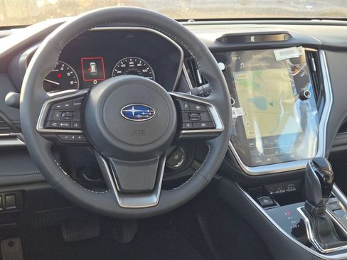 Used 2025 Subaru Outback Touring XT AWD/4WD image 21