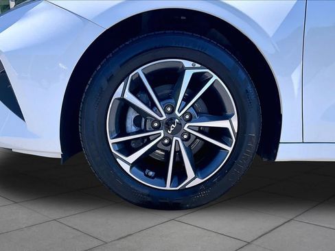 Used 2023 Kia Forte LXS FWD image 20