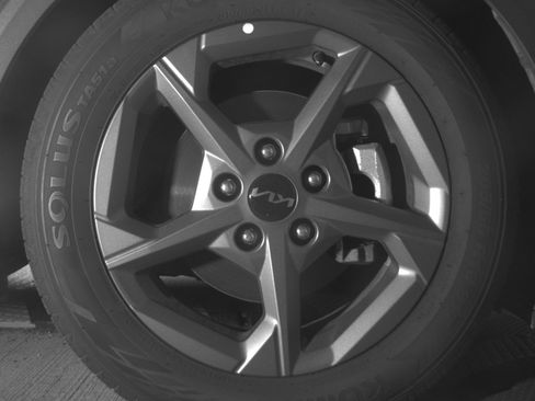 Used 2025 Kia K4 LXS FWD image 13