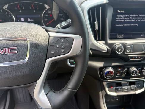 Certified 2024 GMC Terrain SLT w/ Infotainment Package II AWD/4WD image 30