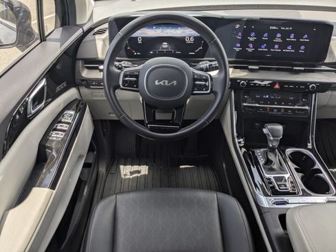 Used 2024 Kia Carnival SX FWD image 24