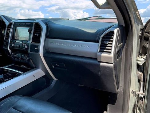 Used 2019 Ford F350 Lariat w/ Chrome Package AWD/4WD image 28