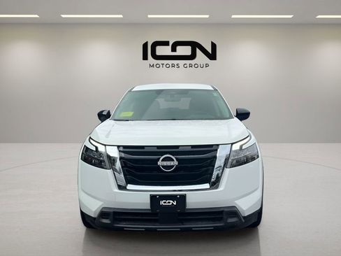 Used 2024 Nissan Pathfinder S AWD/4WD image 8
