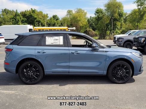 New 2026 Lincoln Corsair Premiere image 2