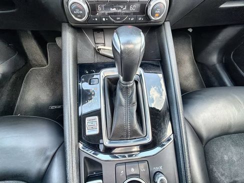 Used 2018 MAZDA CX-5 Touring w/ Preferred Equipment Package AWD/4WD image 25