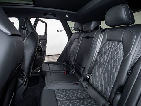 Used 2025 Audi SQ5 Premium Plus w/ Premium Plus Package AWD/4WD image 14