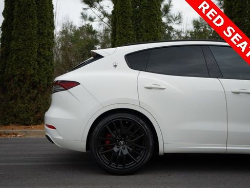 Used 2022 Maserati Levante GT image 15