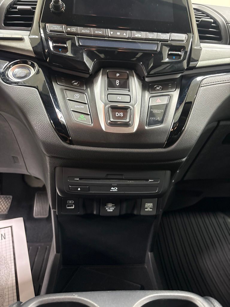 Used 2021 Honda Odyssey Touring image 15