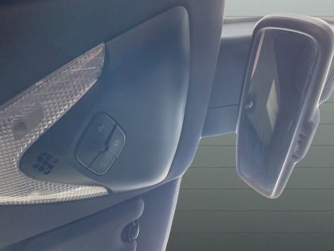 Used 2019 Toyota C-HR LE FWD image 21
