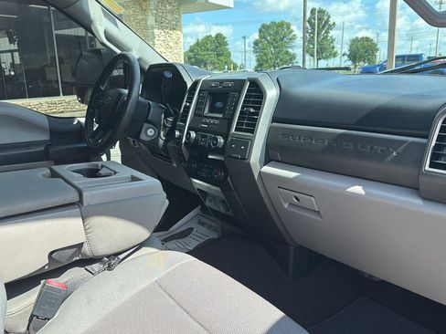 Used 2020 Ford F250 XL w/ STX Appearance Package image 28