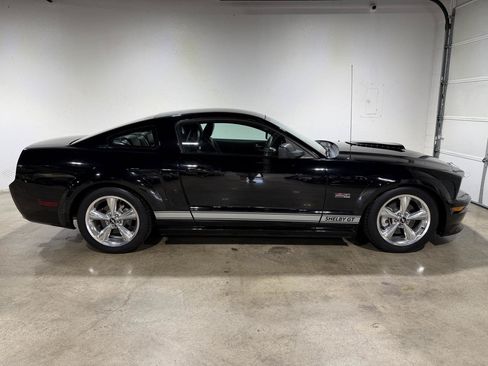 Used 2007 Ford Mustang GT RWD image 5