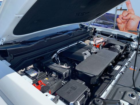 New 2025 Chevrolet Colorado Z71 w/ Midnight Edition image 32