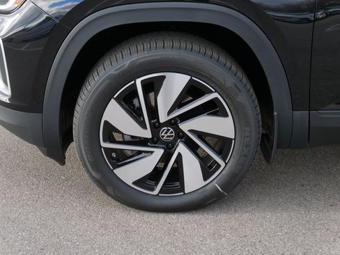 New 2026 Volkswagen Atlas SE image 4