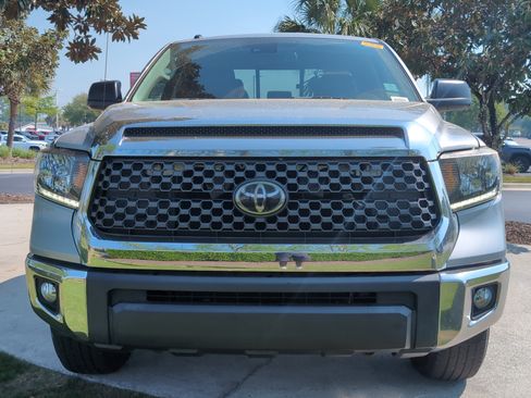 Used 2019 Toyota Tundra SR5 w/ SR5 Upgrade Package image 3