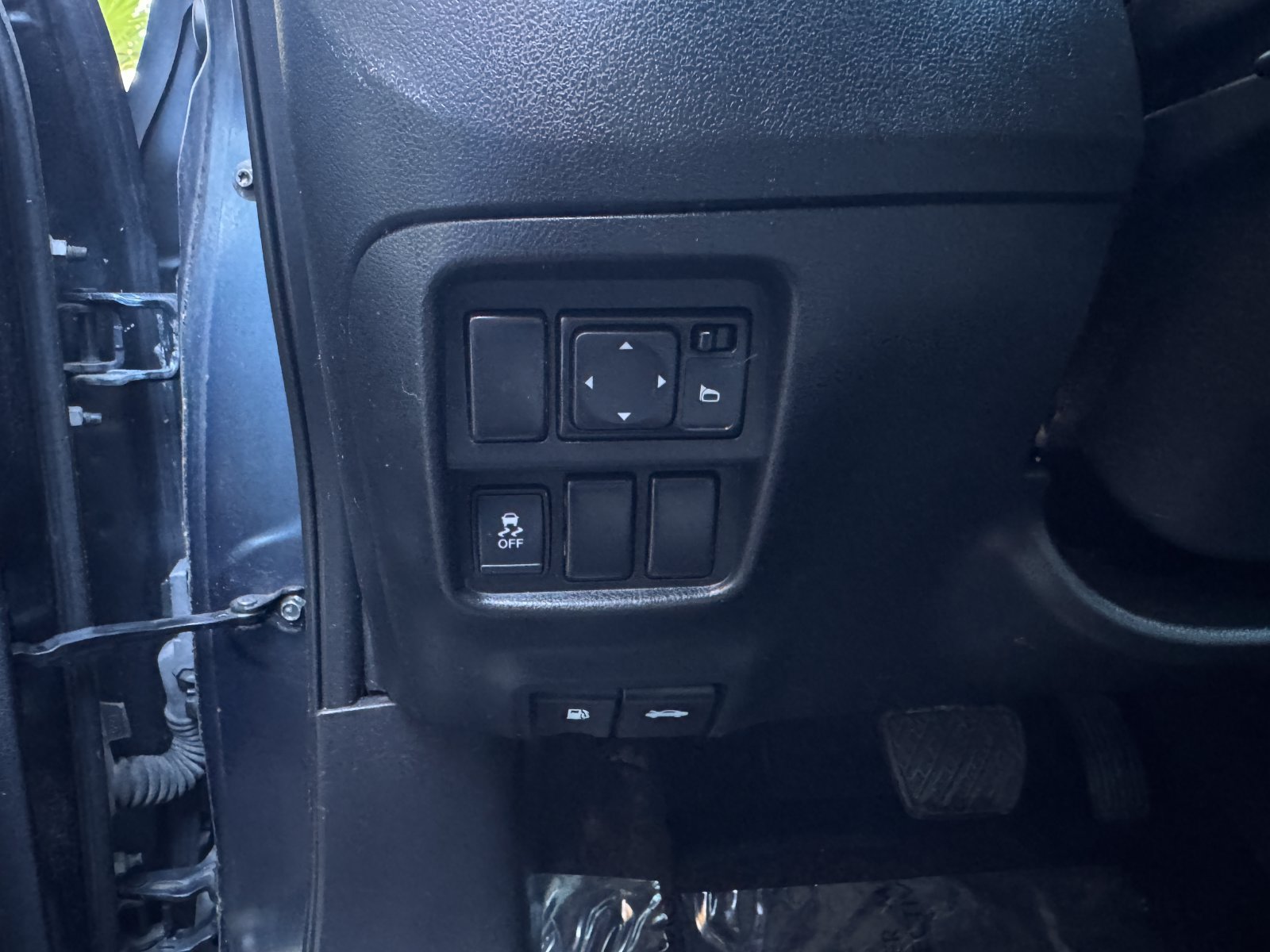 Used 2013 Nissan Juke SV w/ Midnight Edition FWD image 13