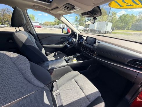 Used 2021 Nissan Rogue SV AWD/4WD image 11
