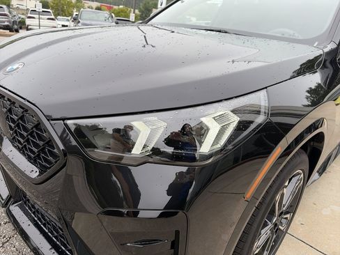 Used 2026 BMW X2 xDrive28i w/ Technology Package AWD/4WD image 11
