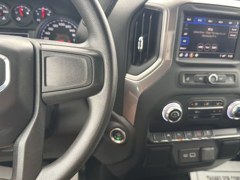 Used 2024 GMC Sierra 1500 Pro w/ Pro Value Package AWD/4WD image 36