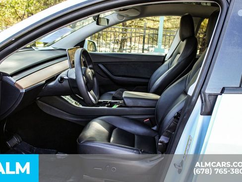 Used 2021 Tesla Model Y Long Range image 16