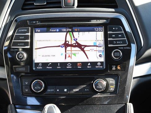 Used 2018 Nissan Maxima 3.5 SL image 21