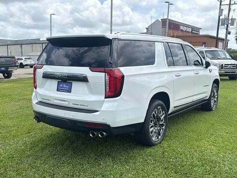 Used 2023 GMC Yukon XL Denali Ultimate AWD/4WD image 7