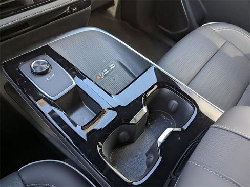 New 2025 Buick Enclave Sport Touring w/ Super Cruise Package image 10