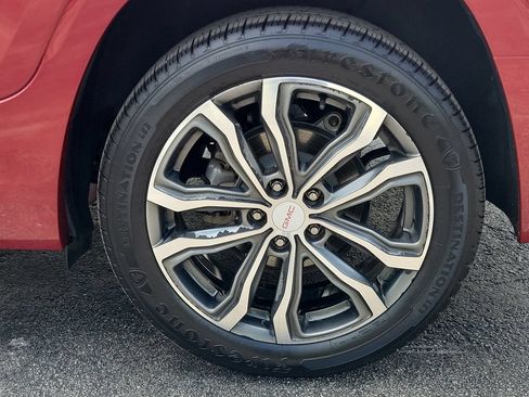 Used 2019 GMC Terrain Denali w/ Advanced Safety Package FWD image 10