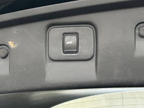 Used 2017 Nissan Murano Platinum w/ Platinum Technology Package FWD image 38