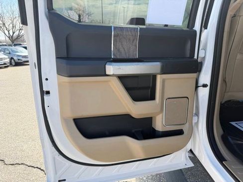 Used 2017 Ford F250 Lariat w/ Chrome Package AWD/4WD image 16