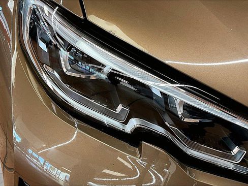 Used 2019 BMW 330i xDrive Sedan w/ Convenience Package image 30