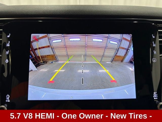 Used 2022 Jeep Wagoneer Series II AWD/4WD image 19