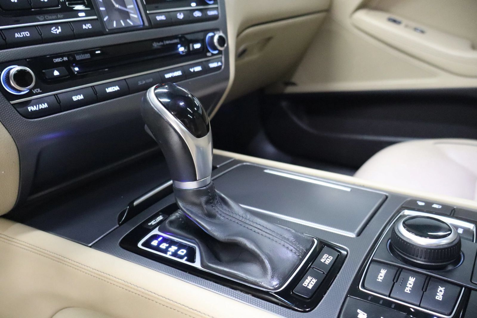 Used 2015 Hyundai Genesis 5.0 w/ Option Group 05 RWD image 29