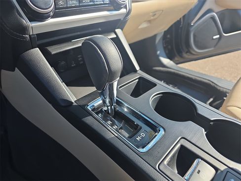 Used 2018 Subaru Outback 2.5i Limited image 24