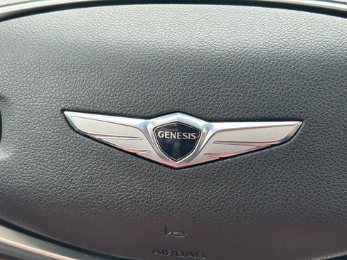Used 2025 Genesis GV70 2.5T AWD/4WD image 36