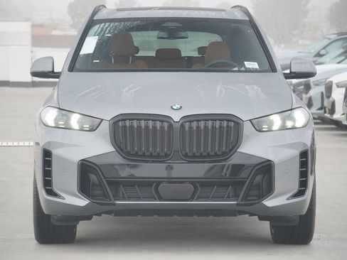 Used 2026 BMW X5 sDrive40i w/ M Sport Package RWD image 2
