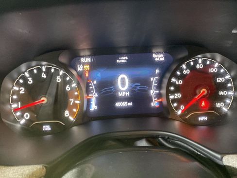Used 2024 Jeep Compass Latitude AWD/4WD image 21