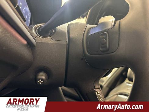 Used 2023 Jeep Grand Cherokee L Overland image 13