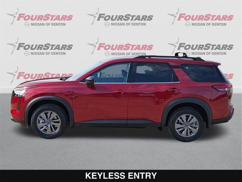 New 2026 Nissan Pathfinder SV image 8