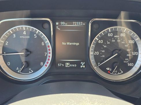 Used 2017 Nissan Titan SL w/ SL Towing Convenience Package AWD/4WD image 25