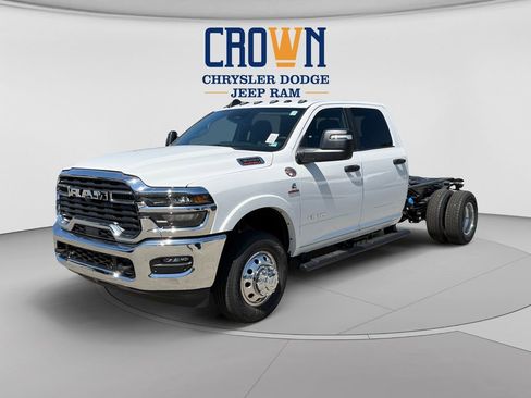 New 2026 RAM 3500 Tradesman AWD/4WD image 7