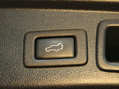 Used 2018 Subaru Forester 2.5i Touring image 17