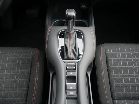 Used 2025 Honda HR-V Sport image 21