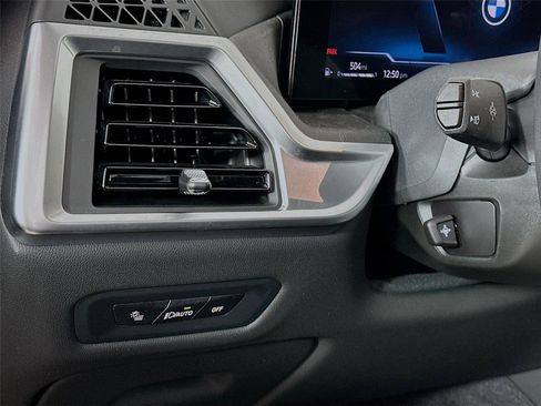 Certified 2024 BMW X6 xDrive40i image 10