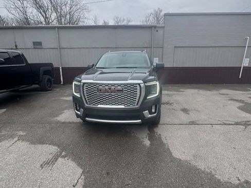 Used 2022 GMC Yukon Denali AWD/4WD image 3